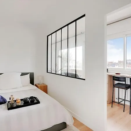 Apartament Spacieux Studio Avec Balcon